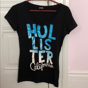 🌸Navy Blue Hollister shirt